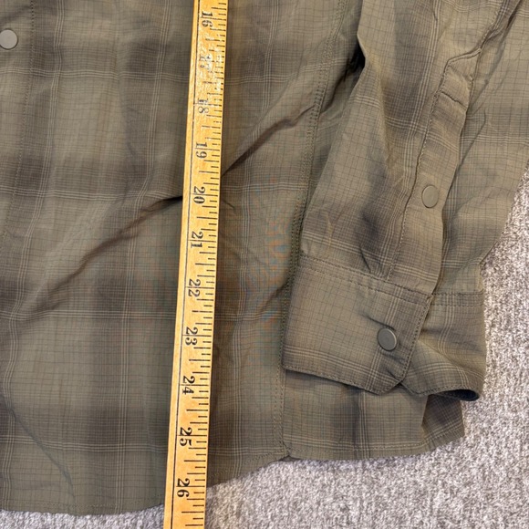Outdoor‎ Research Mens Button Up Shirt Medium Plaid Green Hiking Travel - Picture 16 of 16